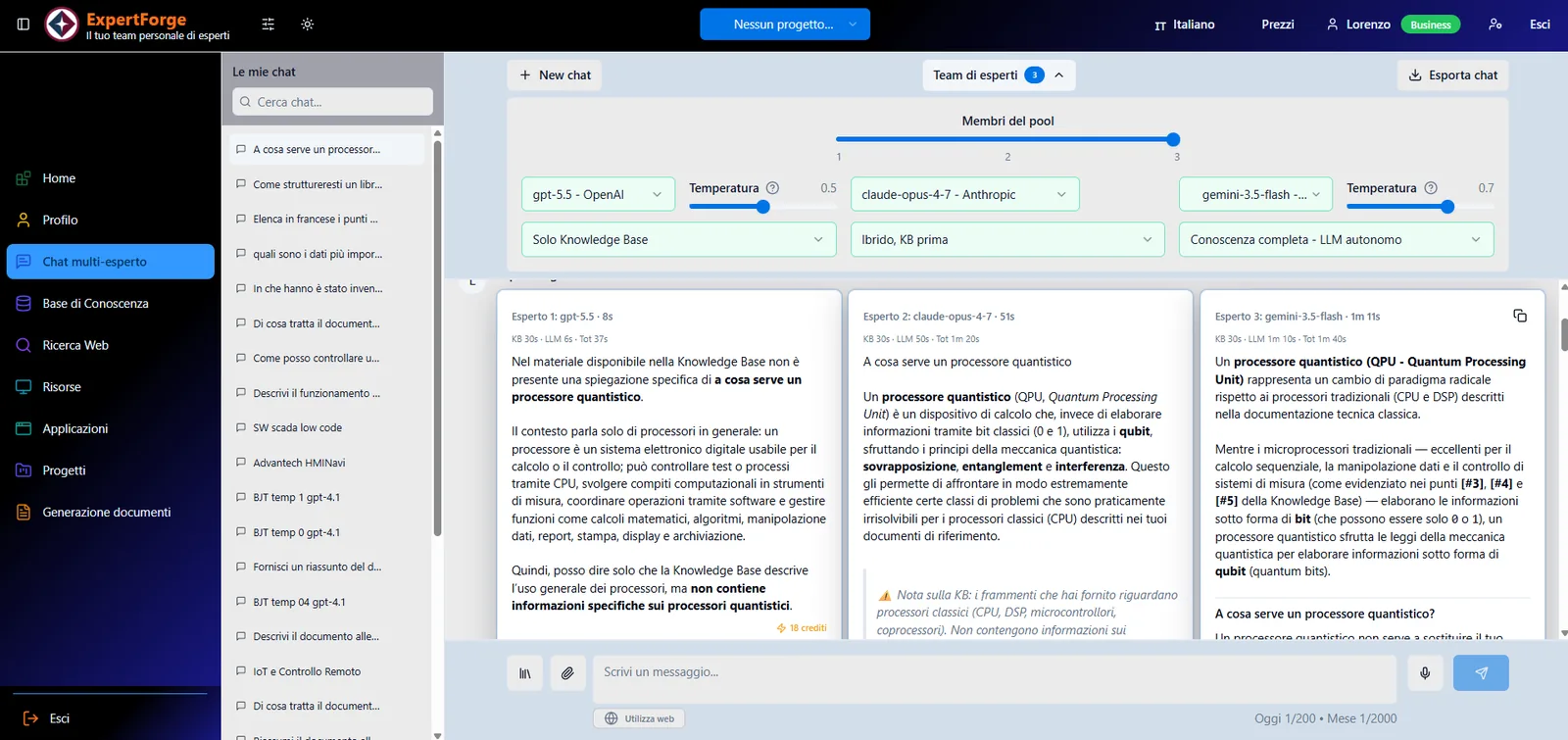 Schermata della chat multi-esperto con tre risposte affiancate e il costo in crediti